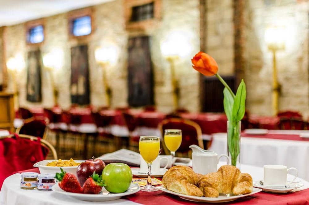 Hotel Temple Ponferrada Bagian luar foto