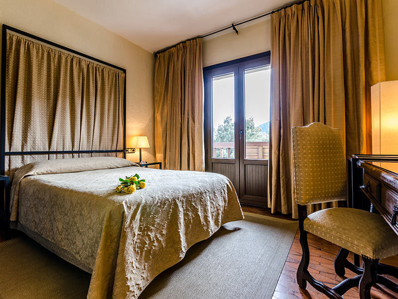Hotel Temple Ponferrada Bagian luar foto