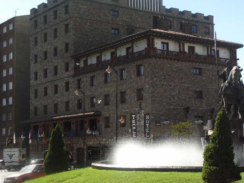 Hotel Temple Ponferrada Bagian luar foto